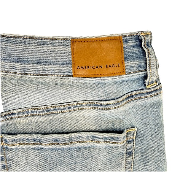 American Eagle Size 12 Denim Distressed Women Shorts Next Level Stretch - Picture 6 of 9